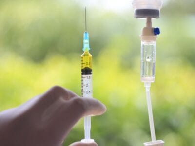 Extractables & Leachables in TPE Closures: What Global Regulators Now Expect to See
